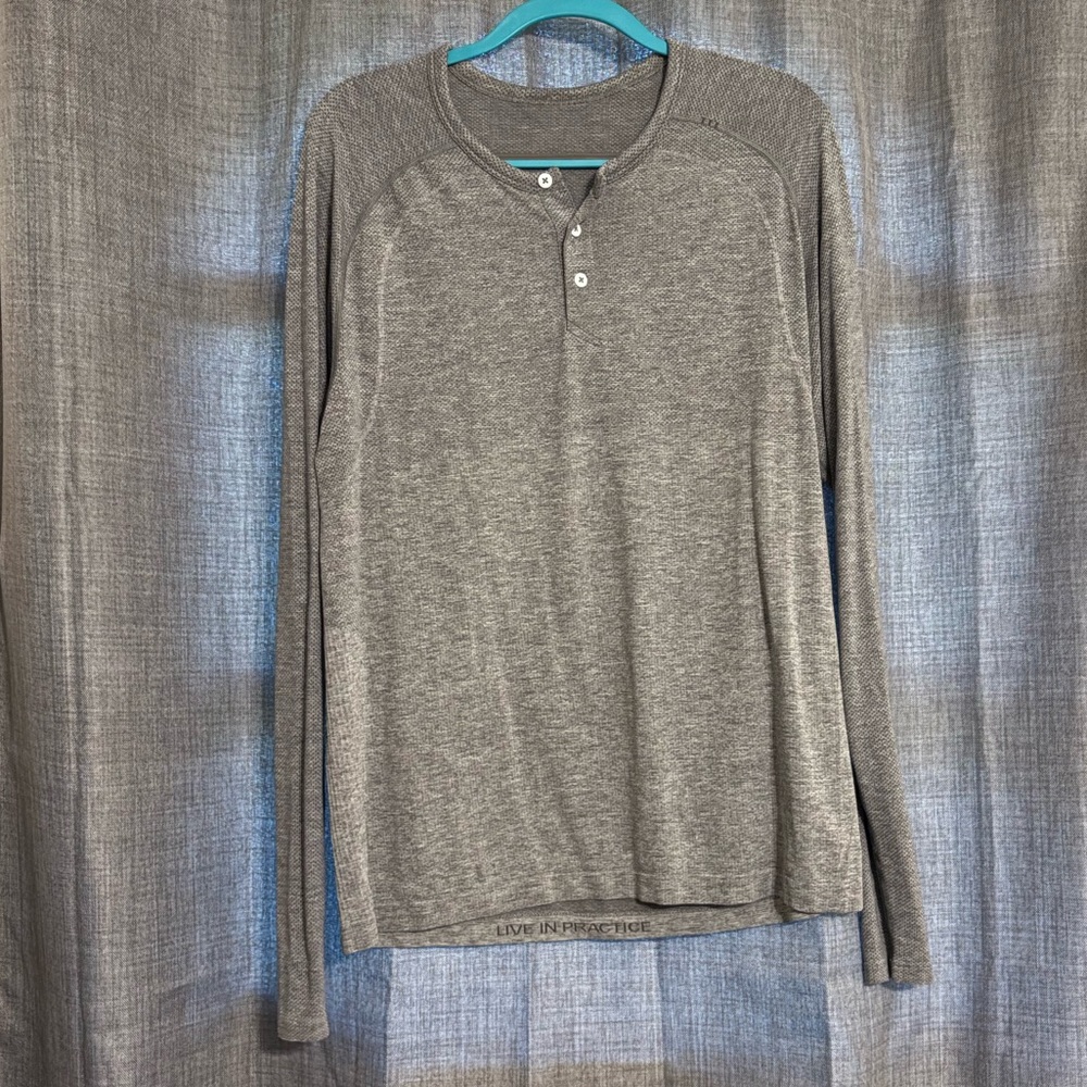 Lululemon Metal Vent Tech 2.0 Long Sleeve Henley (Slate/White)